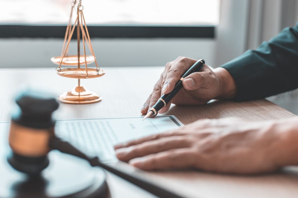 Clyde & Co Leader Sophie Wakenell Joins Alt-V Law